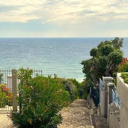 Postee Face A La Apartamento
